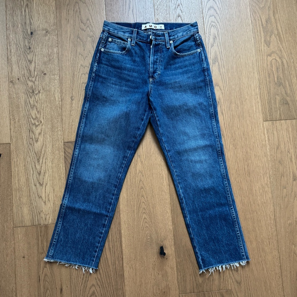 AMO Loverboy Raw Hem Denim Jeans - Size 26 - Like New - Medium Wash Blue